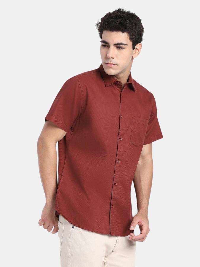 R&B  Rust Solid Men Short Sleeves Regular Fit Shirts