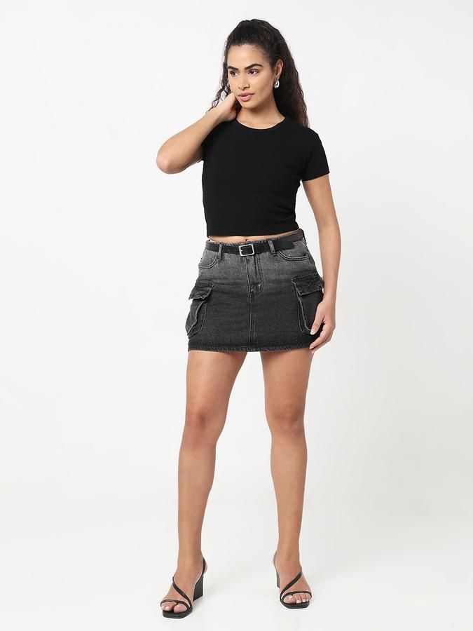 R&B Women Black Solid Ribbed Top