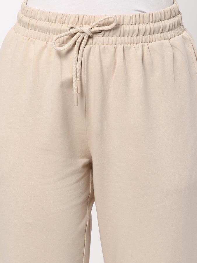 Women Joggers with Insert Pockets image number 3