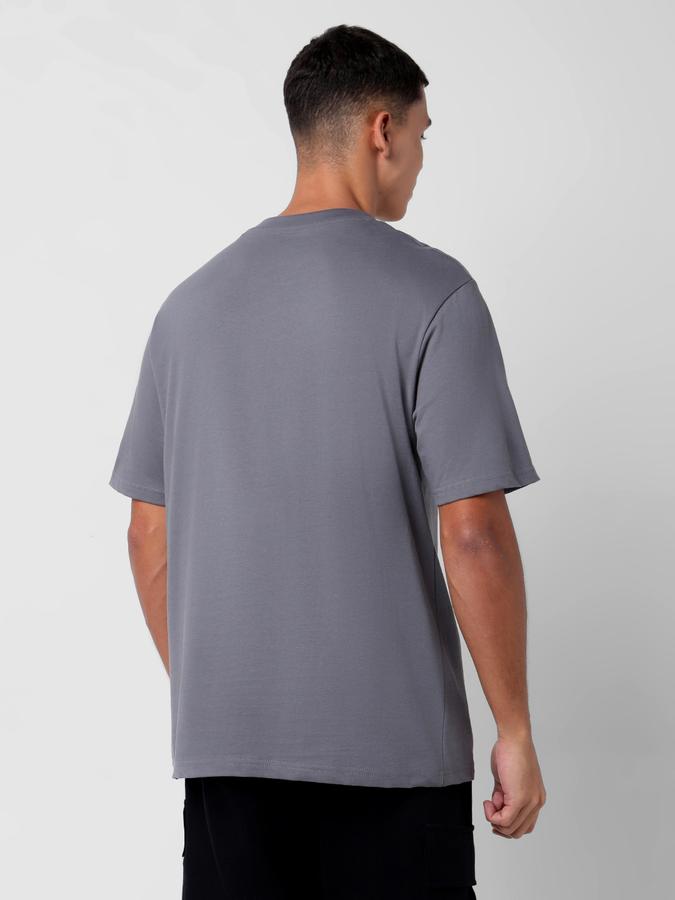 Typographic Print Round Neck T-Shirt image number 3