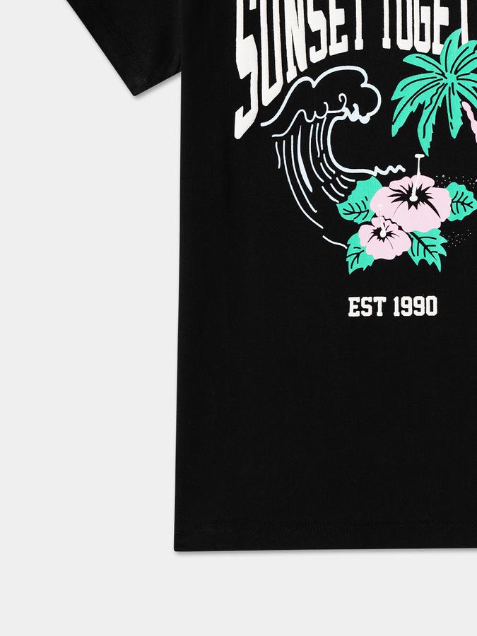 Printed T-Shirt with Crew Neck and Short Sleeves image number 3