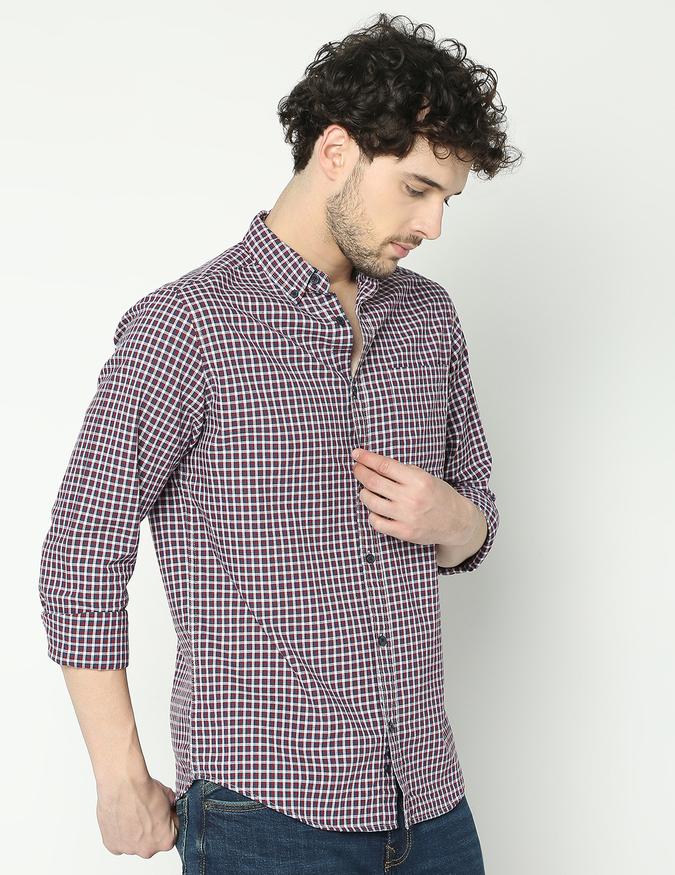 Men Checked Regular Fit Shirt image number 2