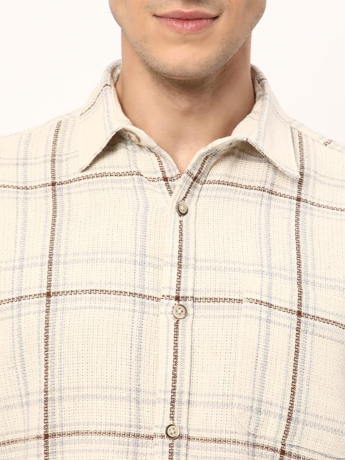 Men Regular Fit Cutaway Collar Shirt image number 3