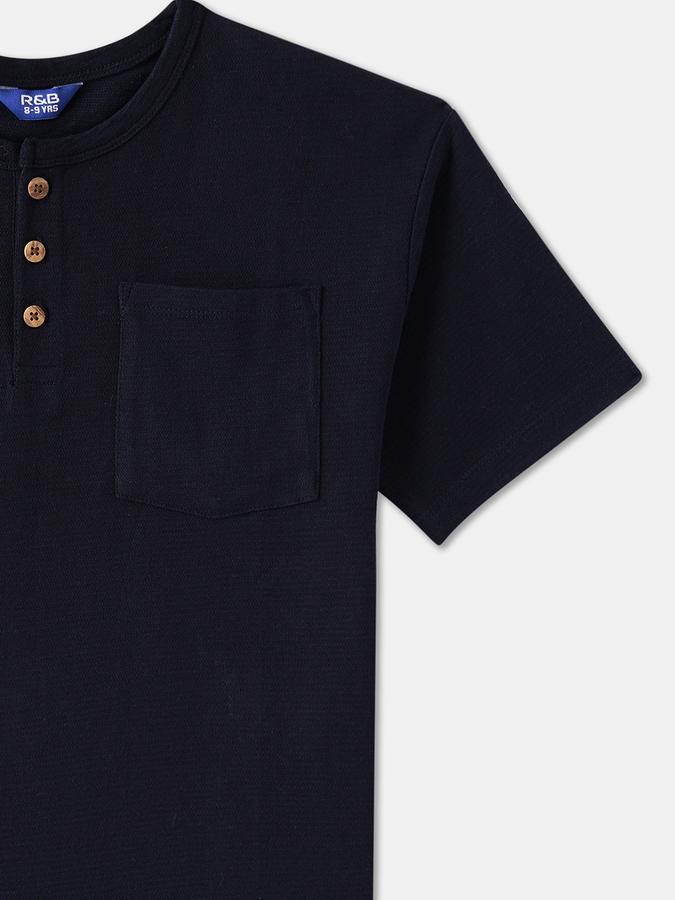 Boys Solid T-Shirt image number 2