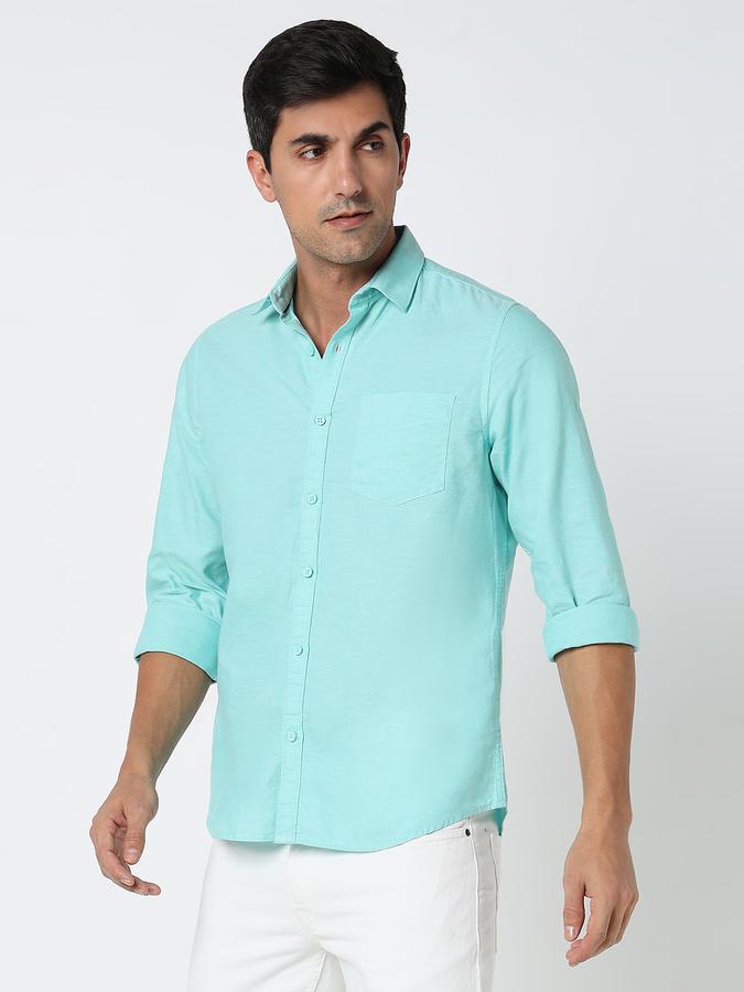 Men Solid Casual Shirt image number 2
