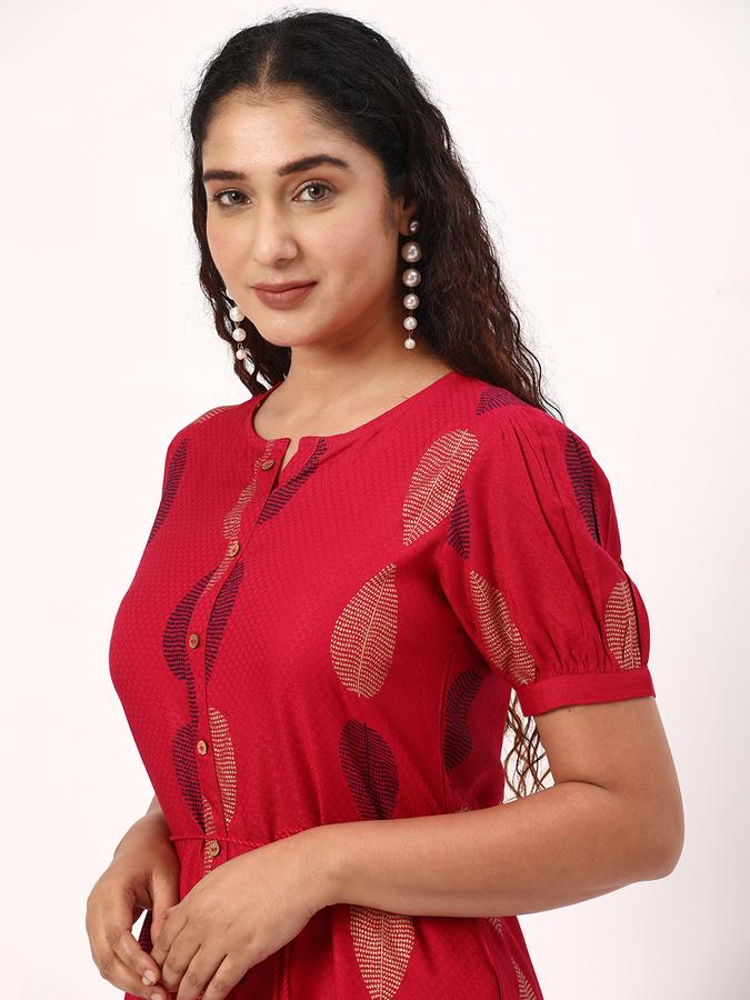 R&B Women Red Kurtas image number 0