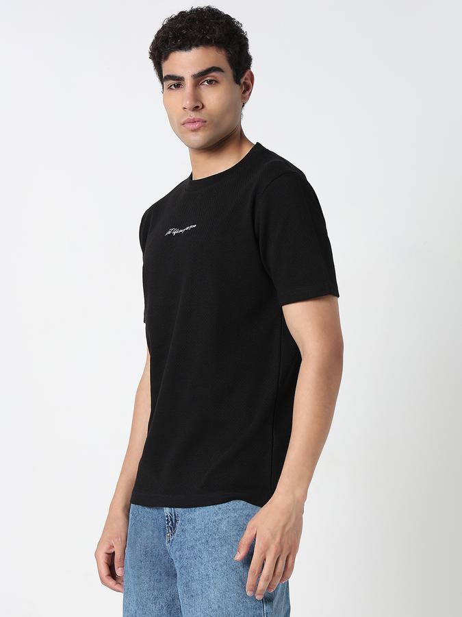 Printed Men Round Neck T-Shirt image number 3