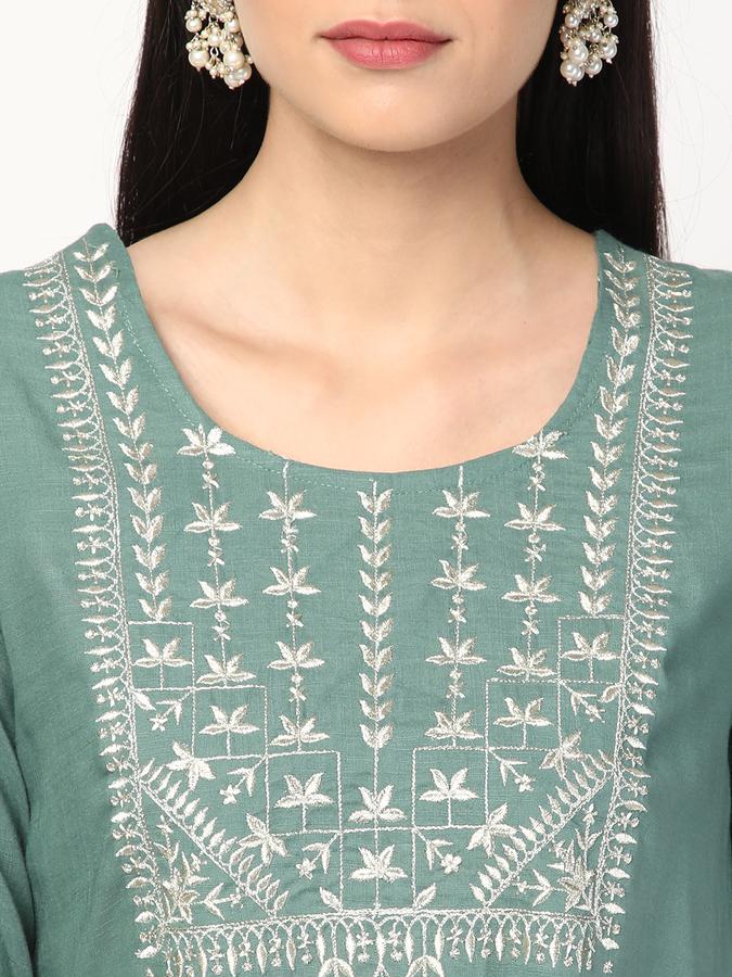 R&B Blue Women Kurtas image number 3