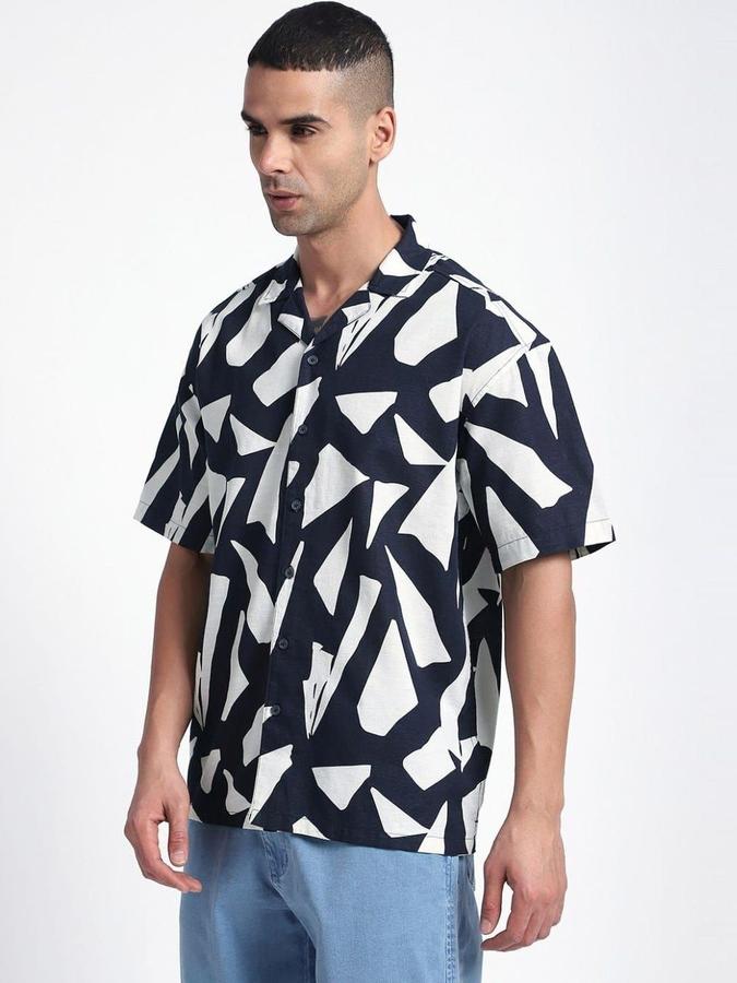R&B Men Navy Blue Geometric Print Half Sleeves Cuban Collar Shirt