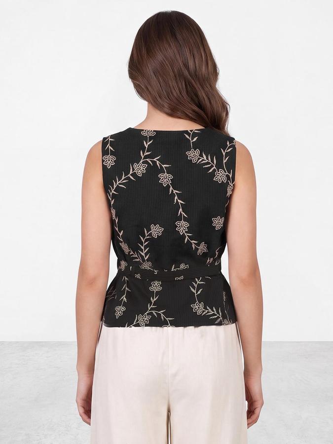 R&B Womens Black Square Neck Sleeveless Floral Embroidered Peplum Crop Top