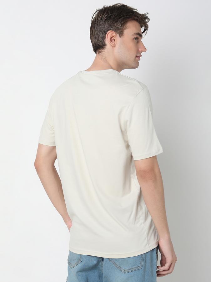 Men Graphic Print Regular Fit Crew-Neck T-Shirt image number 3