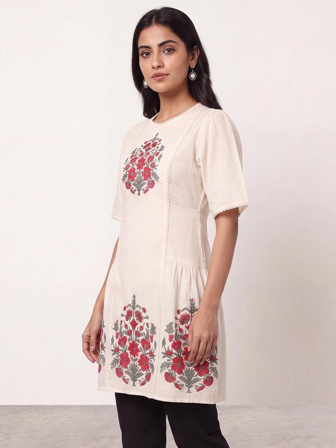 R&B Women Off White Floral Embroidered Round Neck Short Sleeves Ethnic Tunics