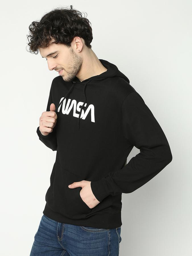 Men Regular Fit Crew-Neck Sweatshirt image number 1