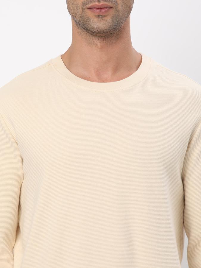 Men Regular Fit T-Shirt image number 3