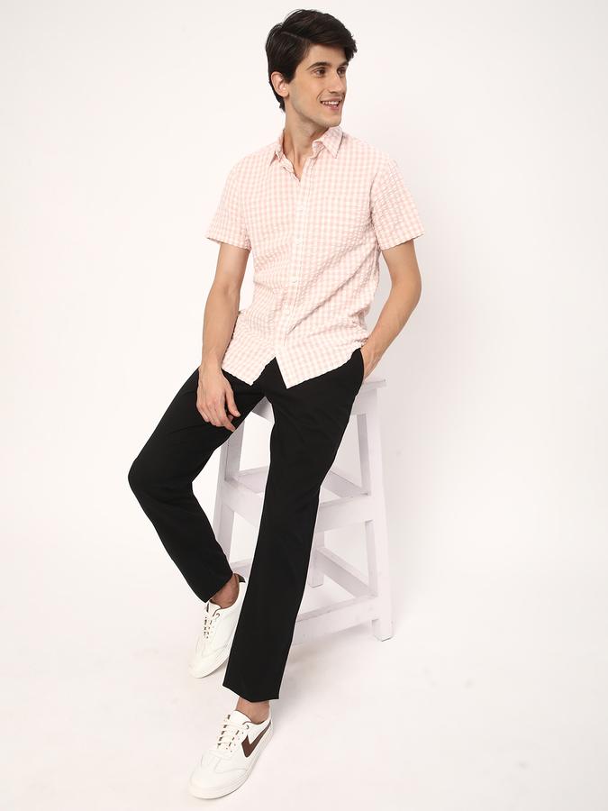 Men Regular Fit Cutaway Collar Shirt image number 1