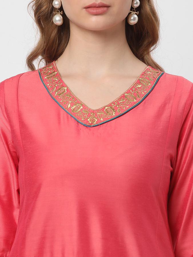 Women V-Neck Straight Kurta  image number 3