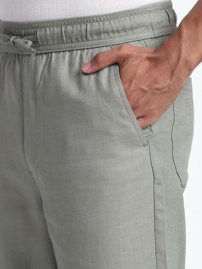 R&B Men Olive Solid Straight Fit Trousers