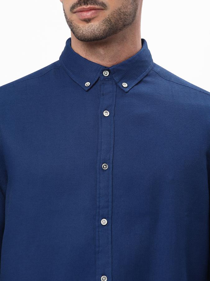 R&B Men Blue Casual Shirts image number 3