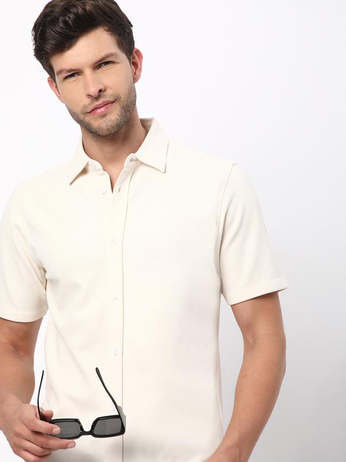 Men Regular Fit Shirt with Spread Collar data-index=