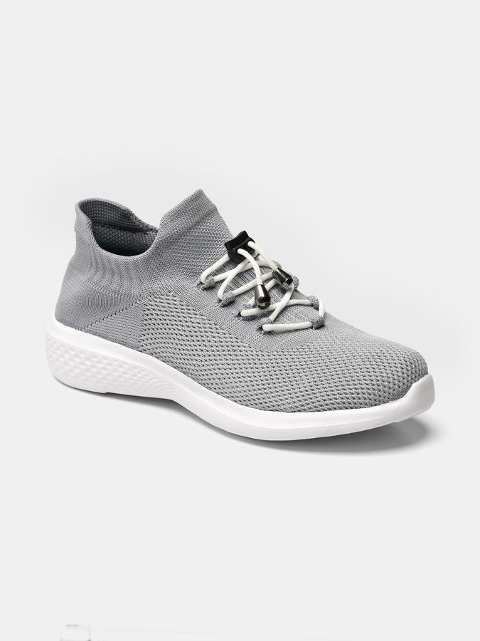R&B Women's Sport Shoes image number 2