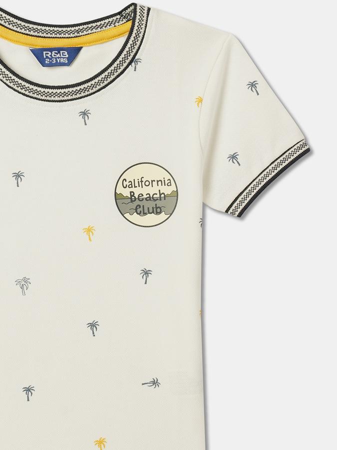 Boys Micro-Print Regular Fit Round-Neck T-Shirt image number 2