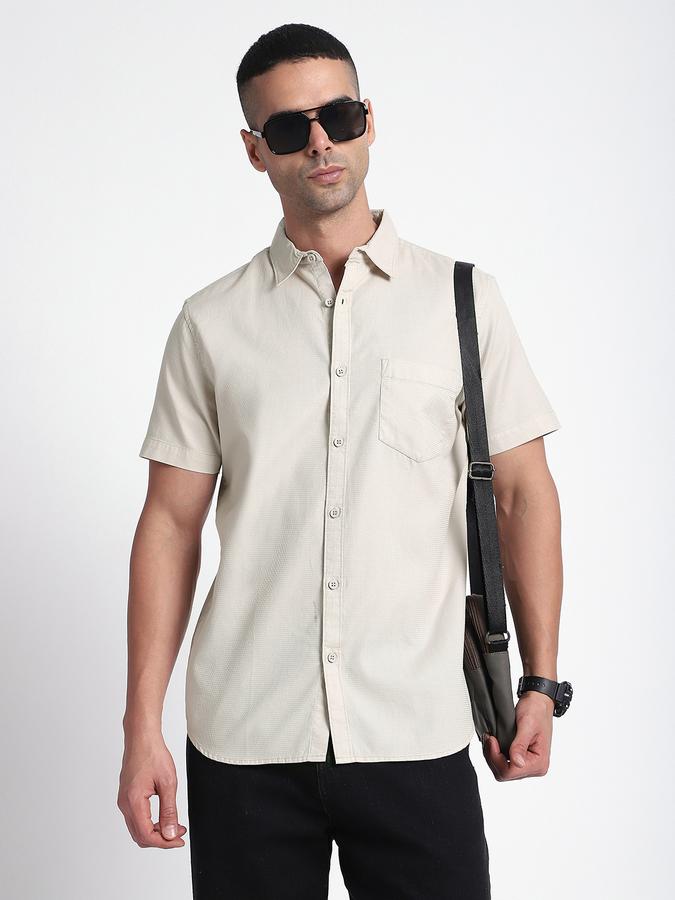 Men Cotton Regular Fit Point Collar Solid Shirt