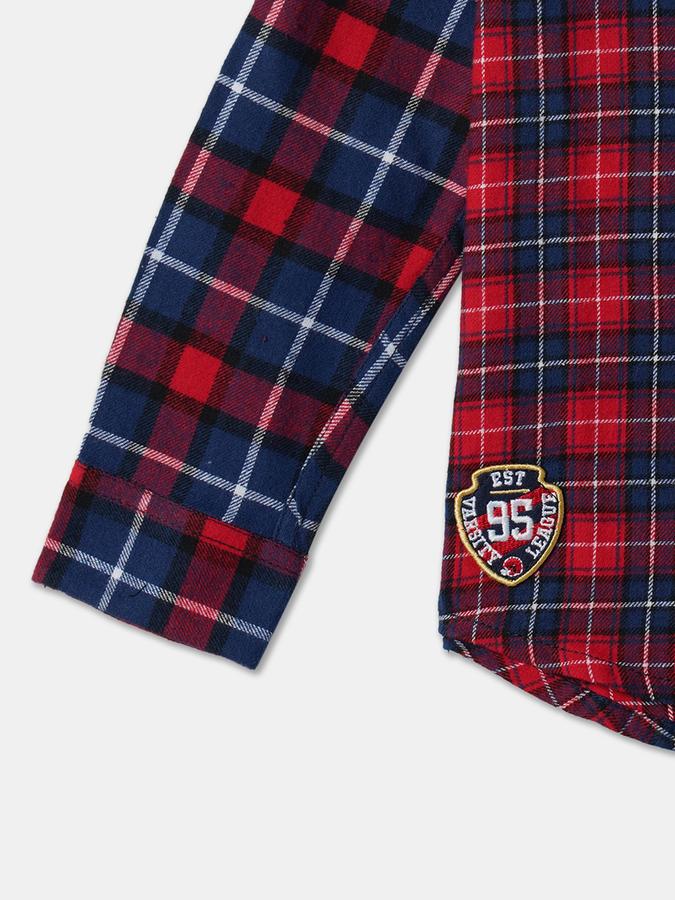 Boys Checked Regular Fit Shirt image number 3