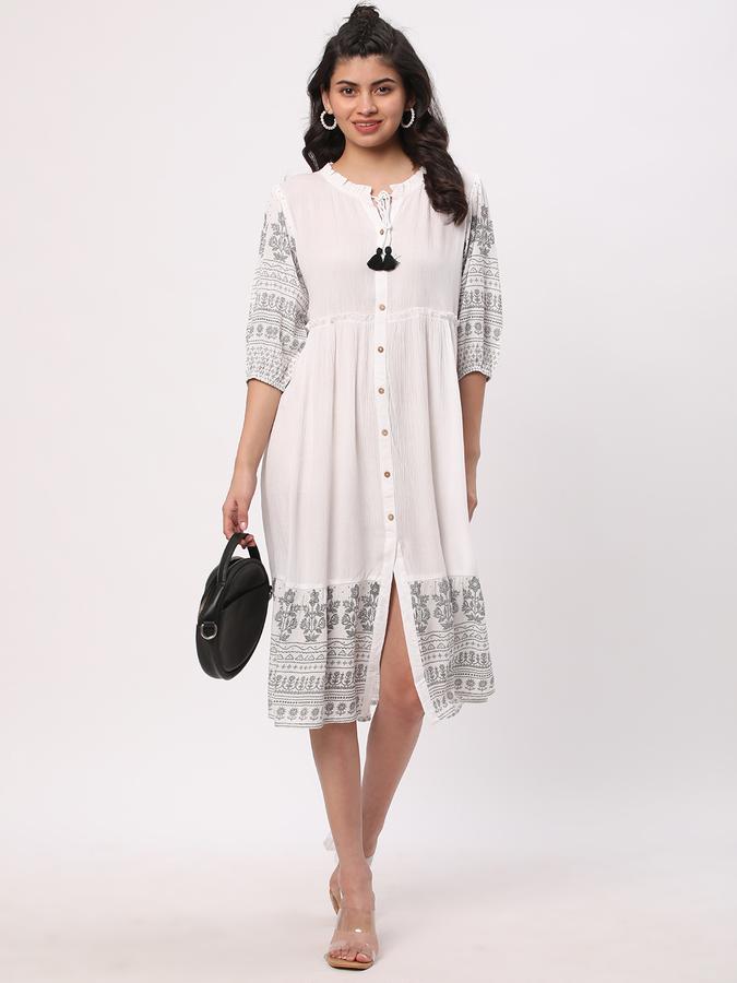 Women Printed Flared Kurta image number 1