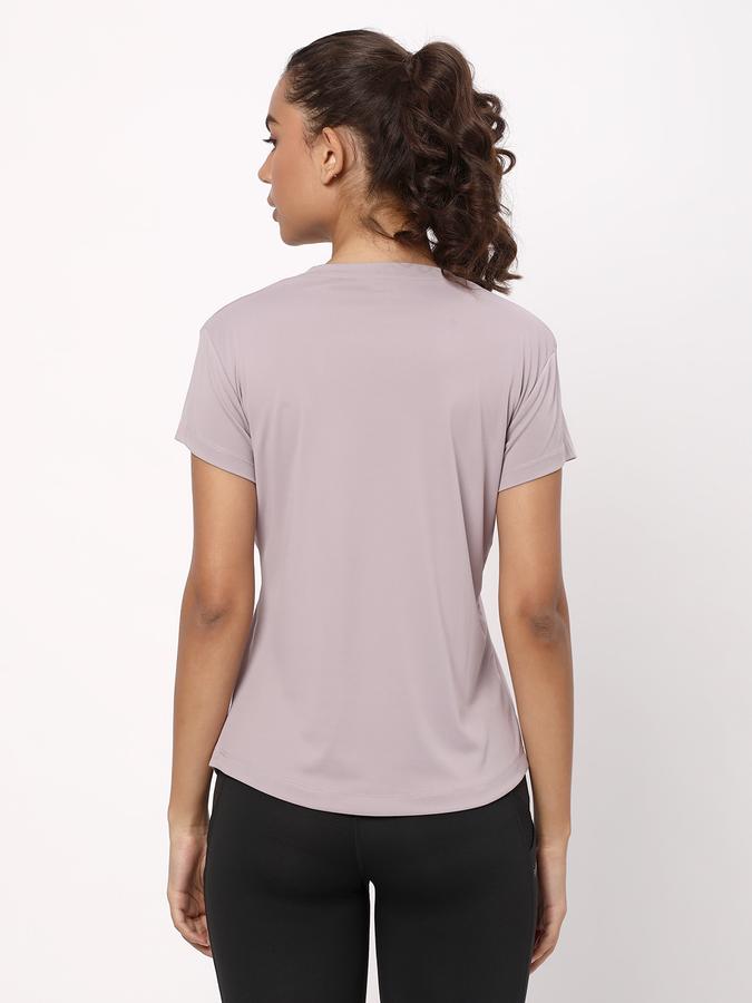 Women Regular Fit Typographic Print Crew-Neck T-Shirt image number 2