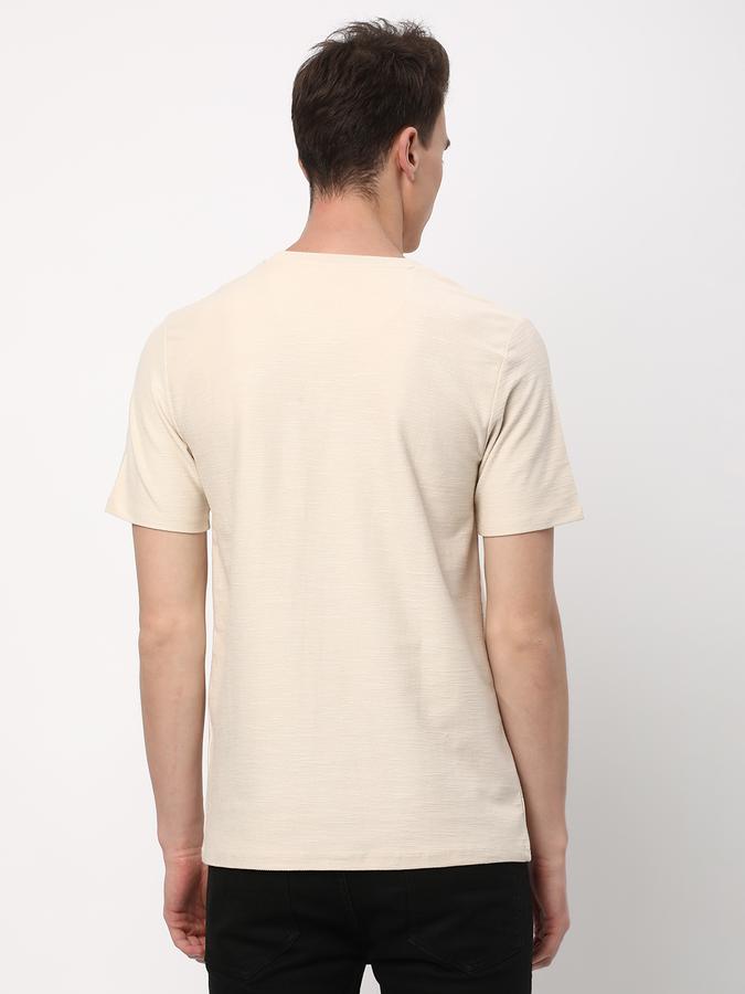 Men Regular Fit Round-Neck T-Shirt image number 2