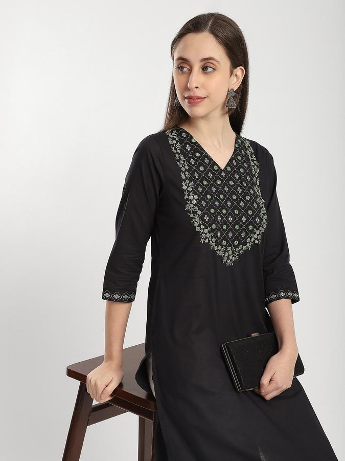 R&B Women's Black Embroidered Kurta