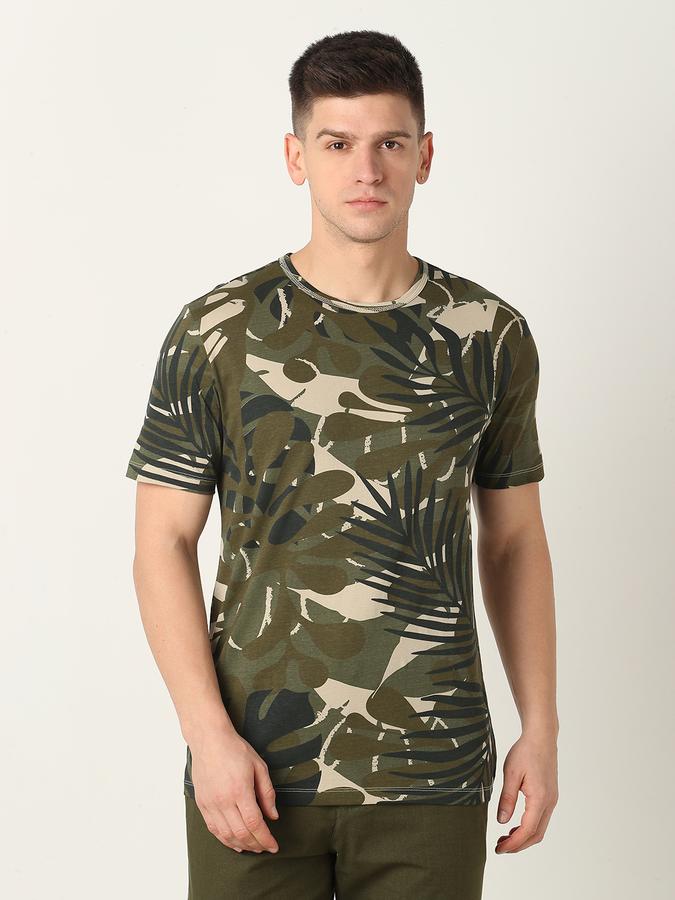 Men Tropical Print Crew-Neck T-Shirt image number 0