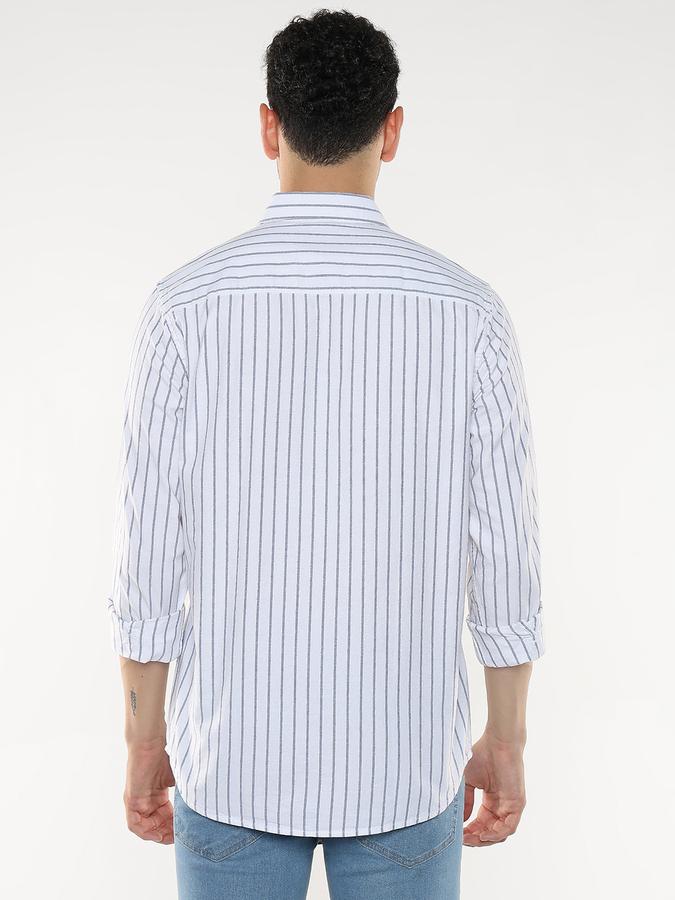 Men Striped Casual Shirt image number 3
