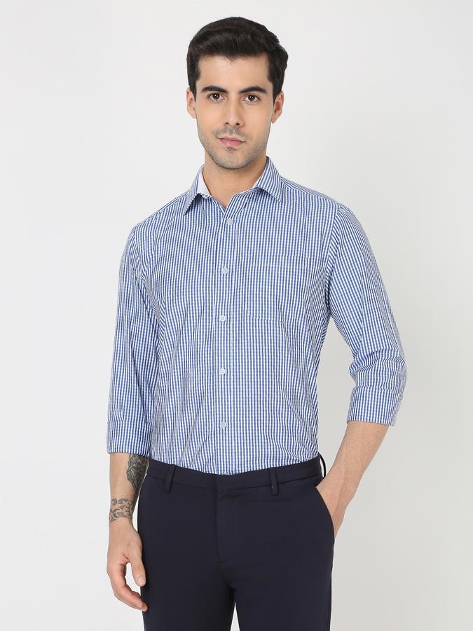 Men Slim Fit Shirt with Cutaway Collar image number 0