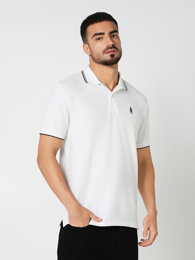 Solid Men Polo Neck T-Shirt image number 3