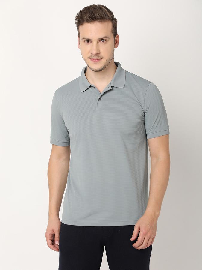 Men Solid Regular Fit T-shirt