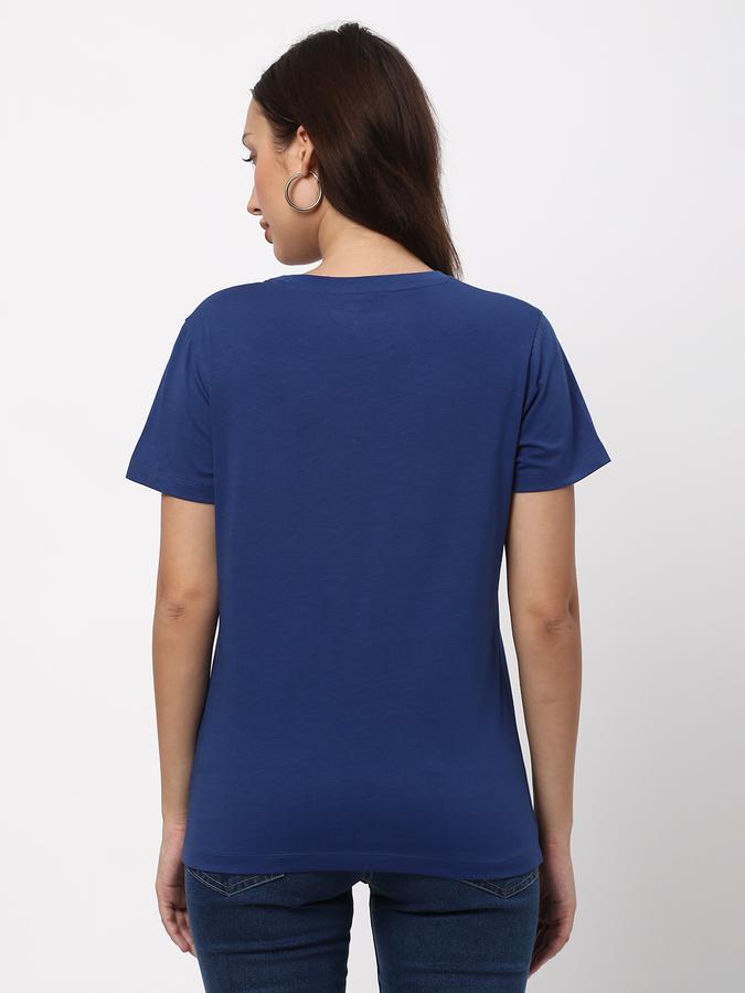 Women Typographic Print Round-Neck T-Shirt image number 2