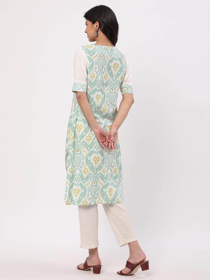 Women Rayon Regular Fit Round Neck Printed Kurta