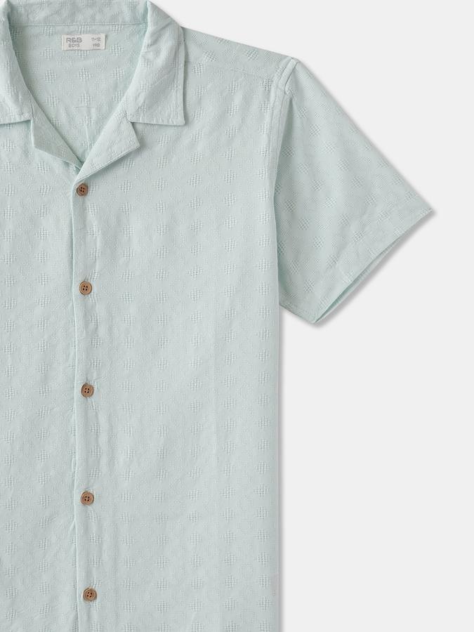 Boys Solid Casual Shirt image number 2