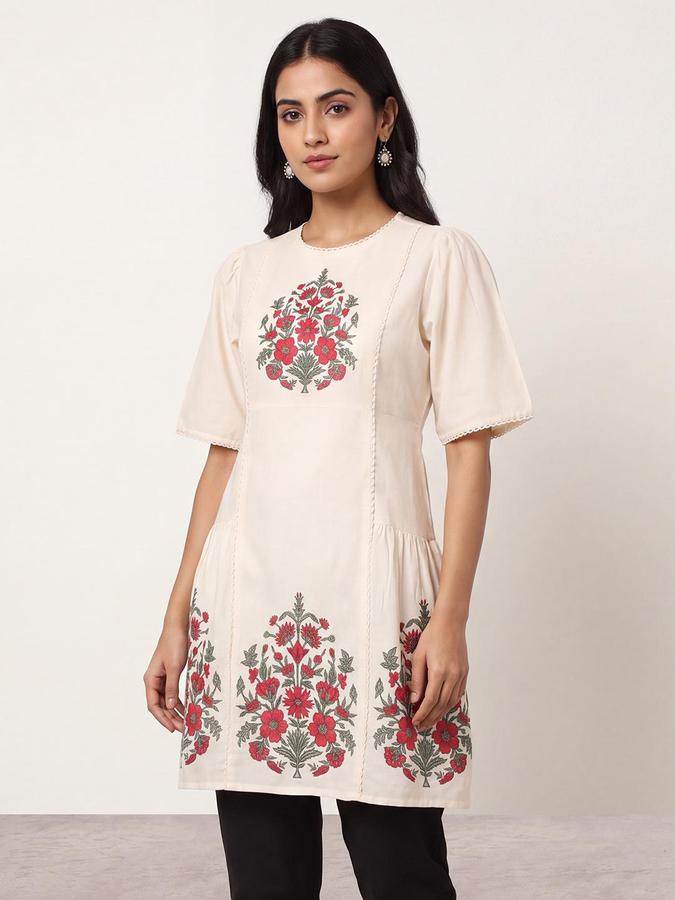 R&B Women Off White Floral Embroidered Round Neck Short Sleeves Ethnic Tunics
