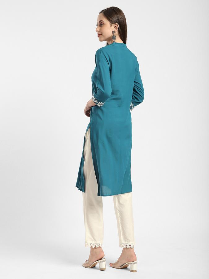 Women Viscose Regular Fit Mandarin Collar Embroidered Kurta