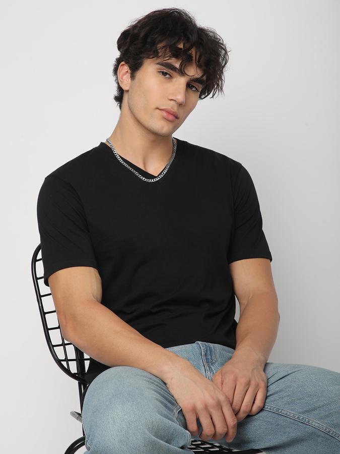 Men Cotton Regular Fit V-Neck Solid T-shirt