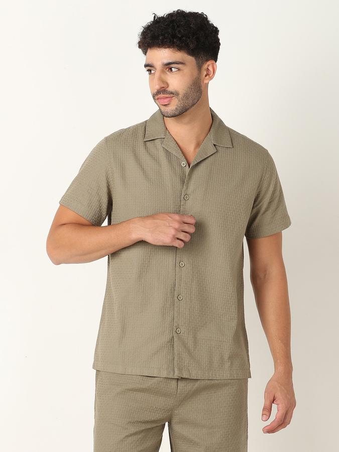 Men Cuban Collar Shirt image number 0