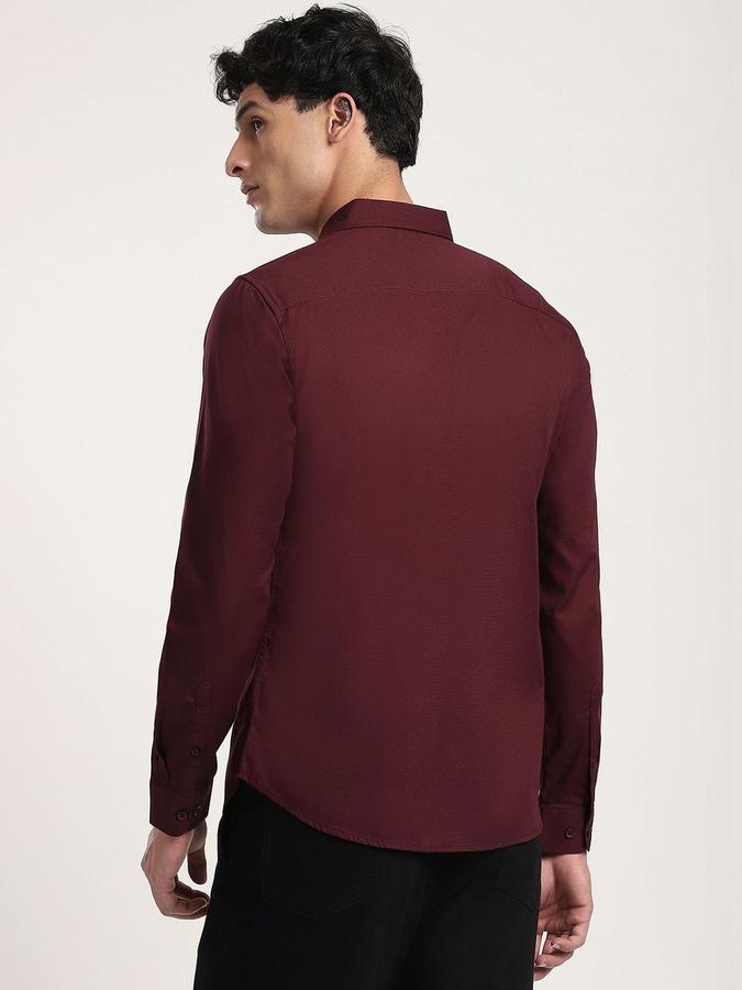 R&B Men Maroon Solid Long Sleeves Shirt 