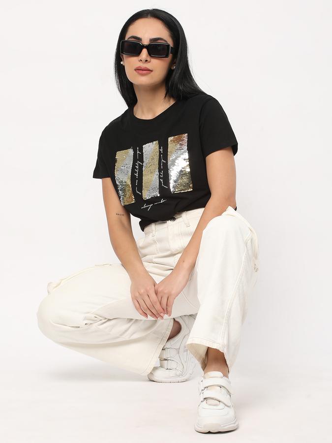 Women Embellished Relaxed Fit Top image number 1