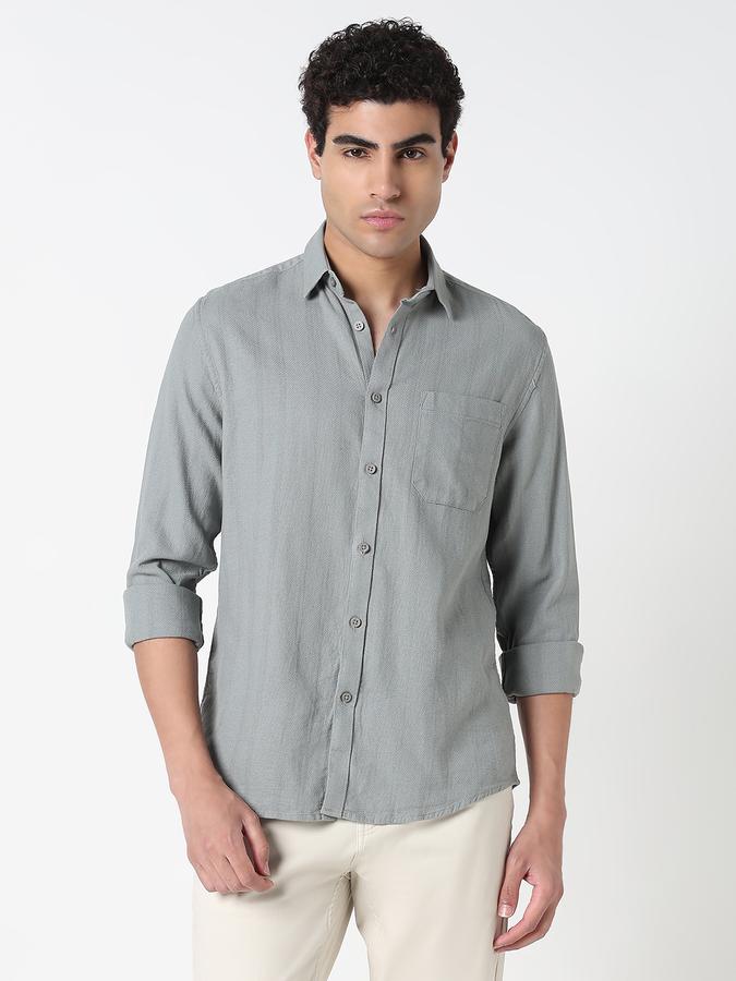 Men Solid Casual Shirt image number 1