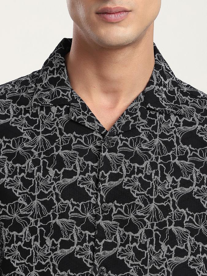 Men Cotton Relaxed Fit Spread Collar Graphic Shirt