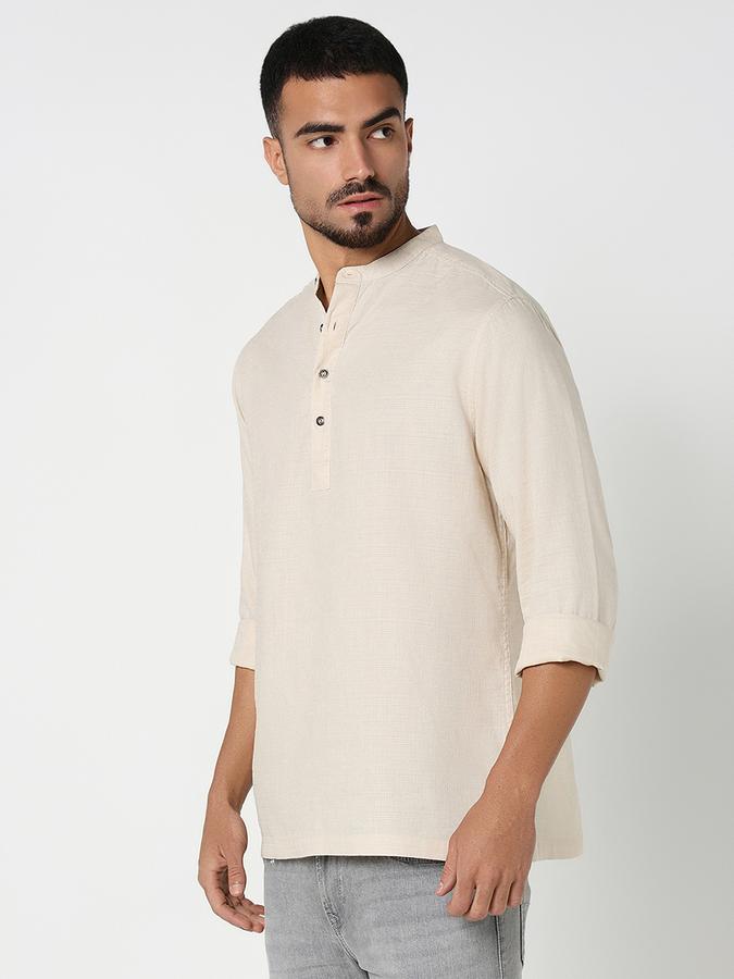 Men Solid Casual Shirt image number 2