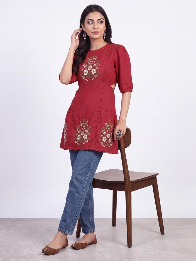 R&B Women Maroon Floral Embroidered Round Neck Short Sleeves Ethnic Tunics