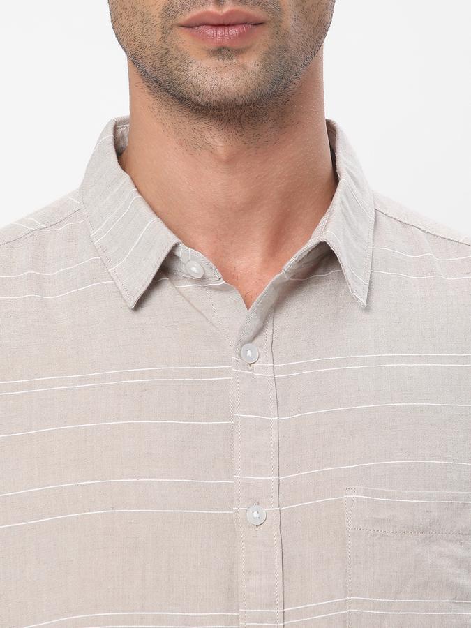 Men Casual Shirts image number 3